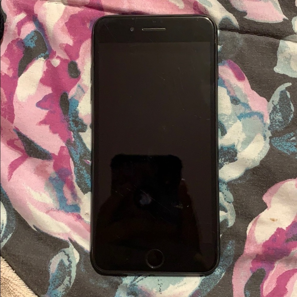 I phone 7 plus black